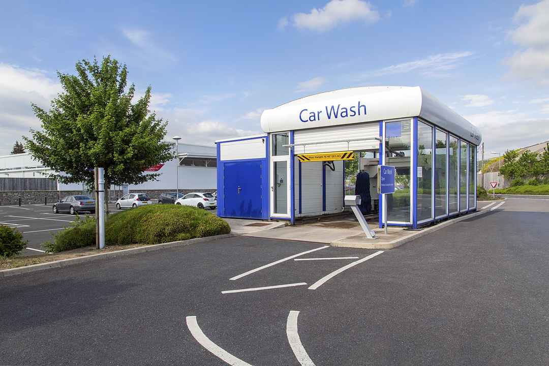 What Are The Hidden Costs of a Car Wash With Free Vacuum?